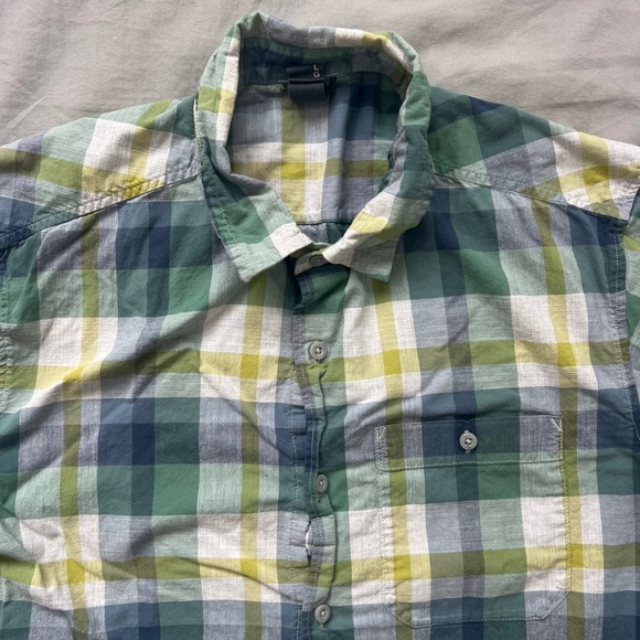 Mountain Hardwear Other - MOUNTAIN HARDWEAR Short Sleeve Button Up Shirt Mens Size Large Green Blue Yellow